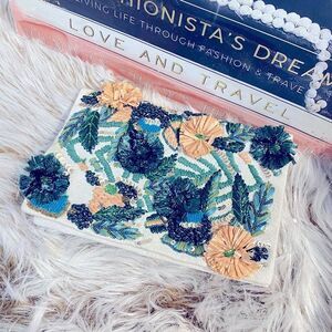 SFERA FEMME COLLECTION Embroidered Floral Clutch